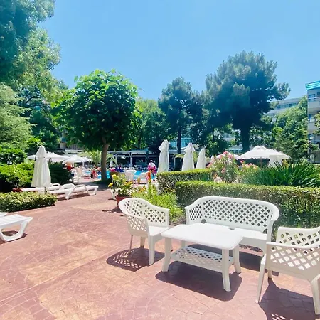 Bratanov Excelsior Apartment Sunny Beach